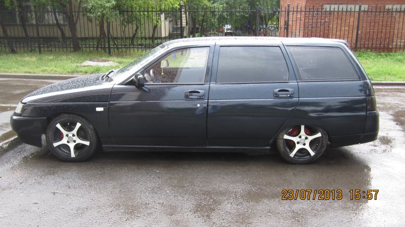ВАЗ 2111 r16 черная