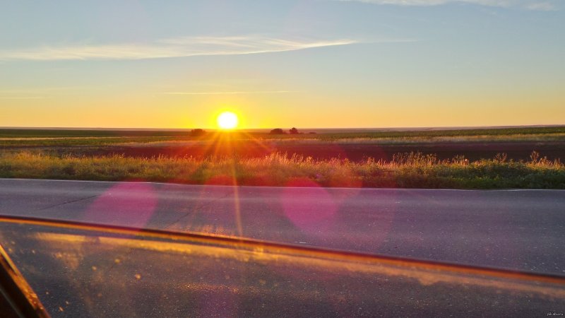 Рассвет на реке