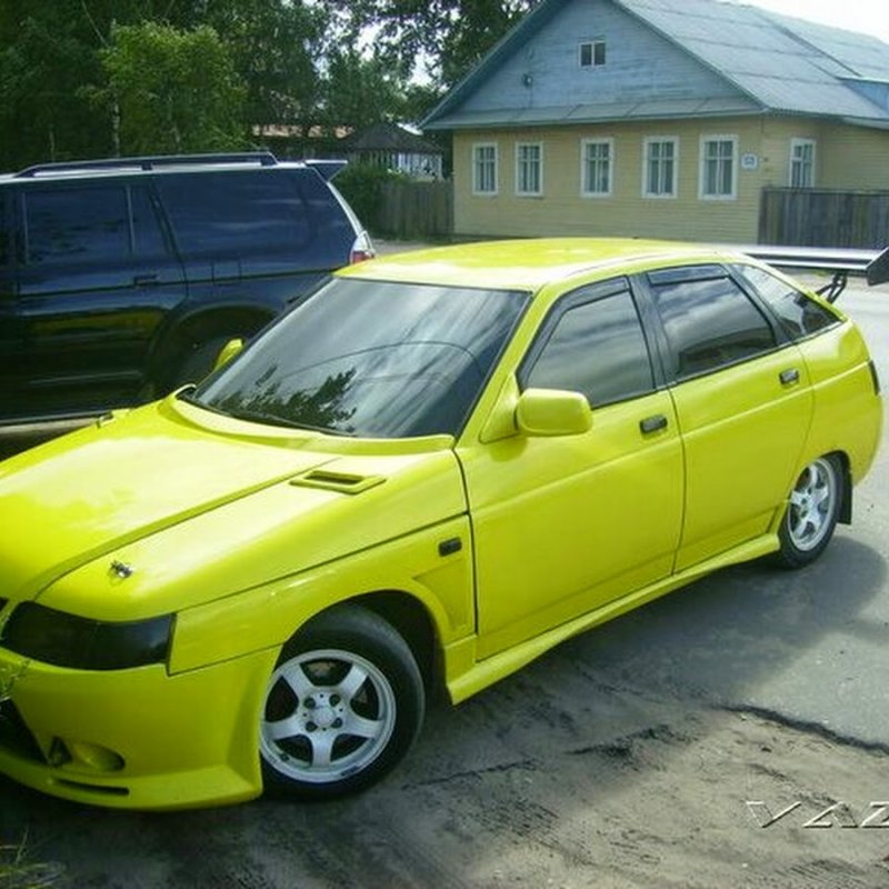 ВАЗ 2112 под Мустанг