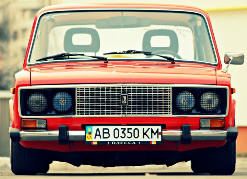 ВАЗ 2106 спереди