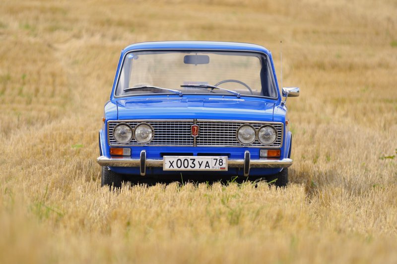 Лада 2103 синяя