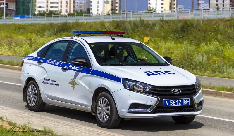 Lada Vesta полиция