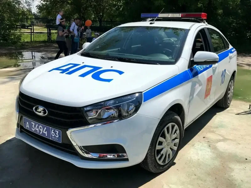 Лада Веста полиция