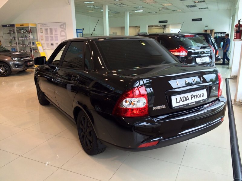 Lada Priora 2 Black Edition