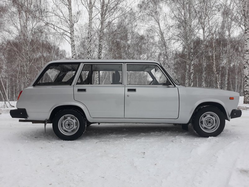 ВАЗ 2104 В профиль
