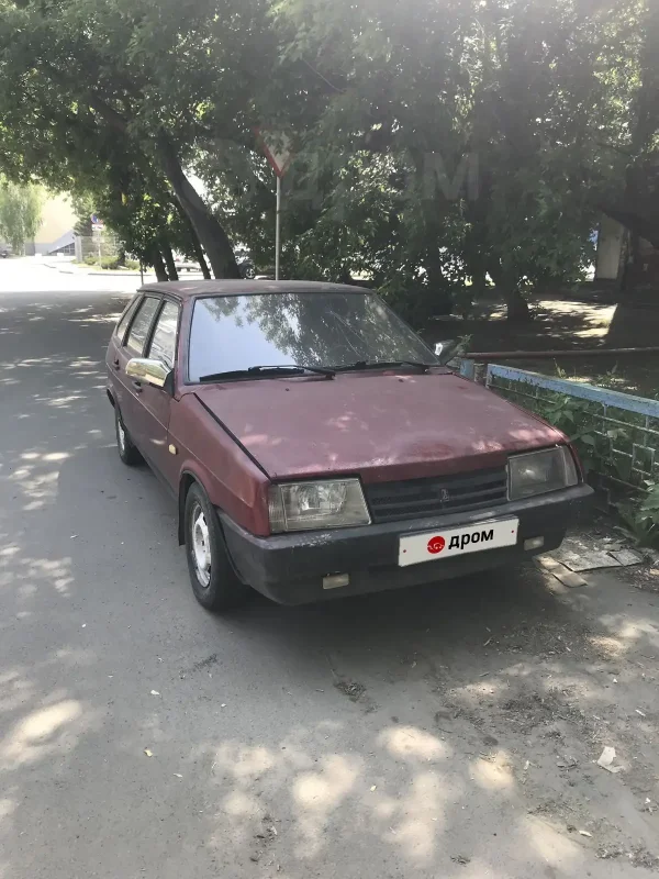Лада Приора седан баклажан