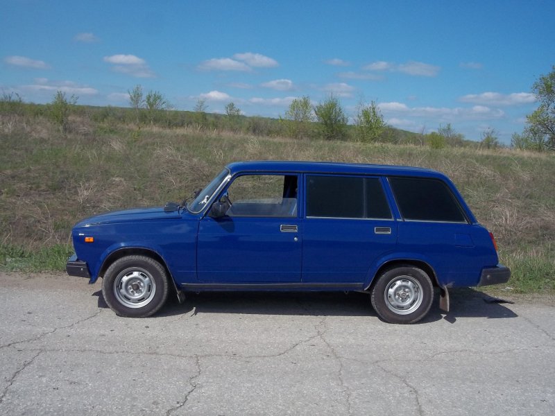 ВАЗ 2104 синий