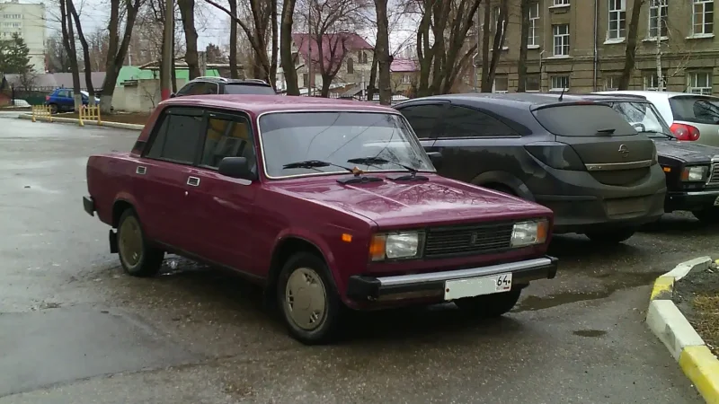 ВАЗ 2113 бордовая