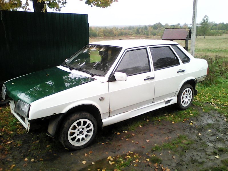 Lada 21099 белая