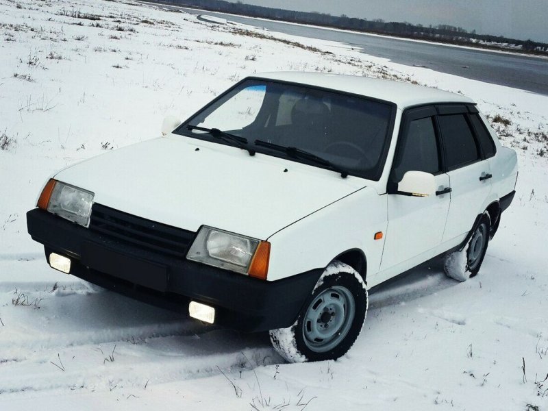 ВАЗ 99 белая