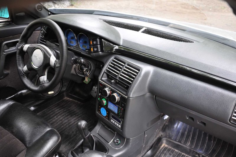 Приборная ВАЗ 2110