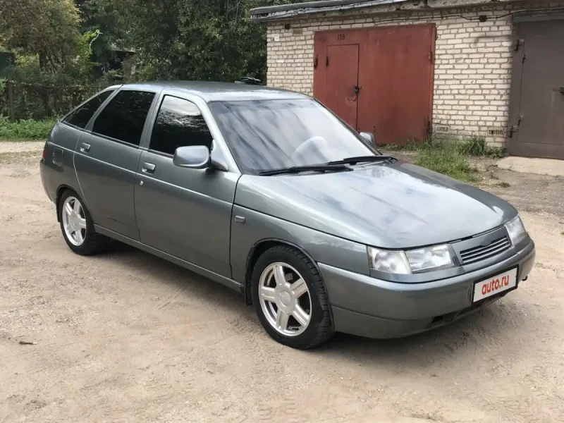 Лада серая машина 2112