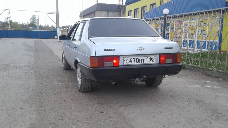ВАЗ-21099 Спутник зад