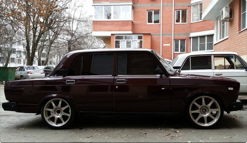 ВАЗ 2106 белая r15