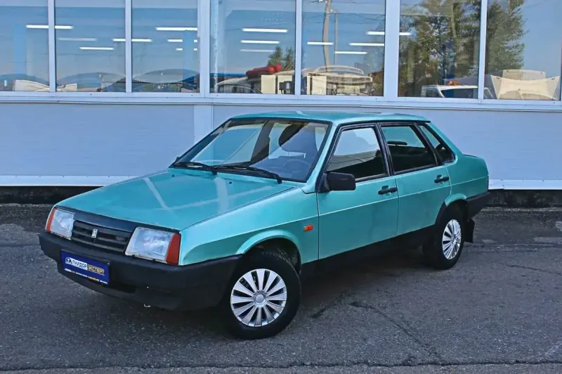ВАЗ-21099 седан