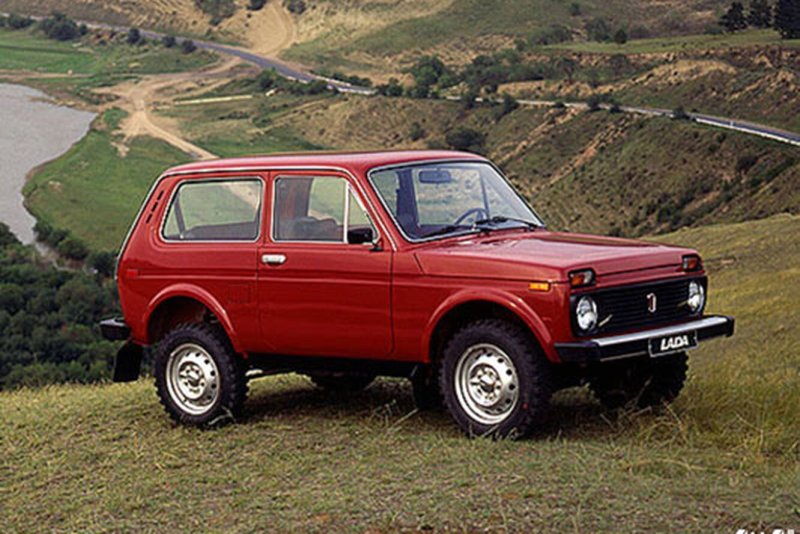 Нива 2121 салатовая