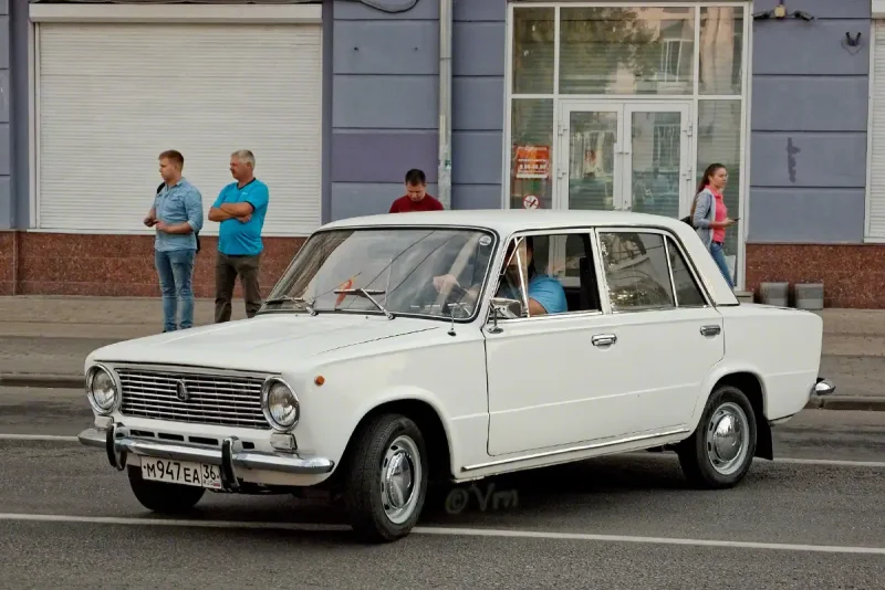 Лада 2101 белая