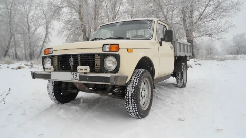 Нива пикап ФВК-2302 "Бизон"