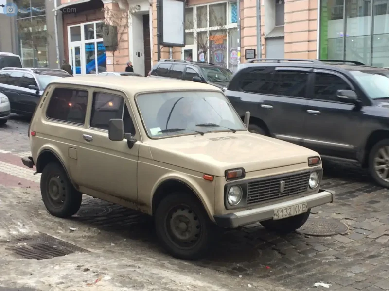 Машина кия Нива