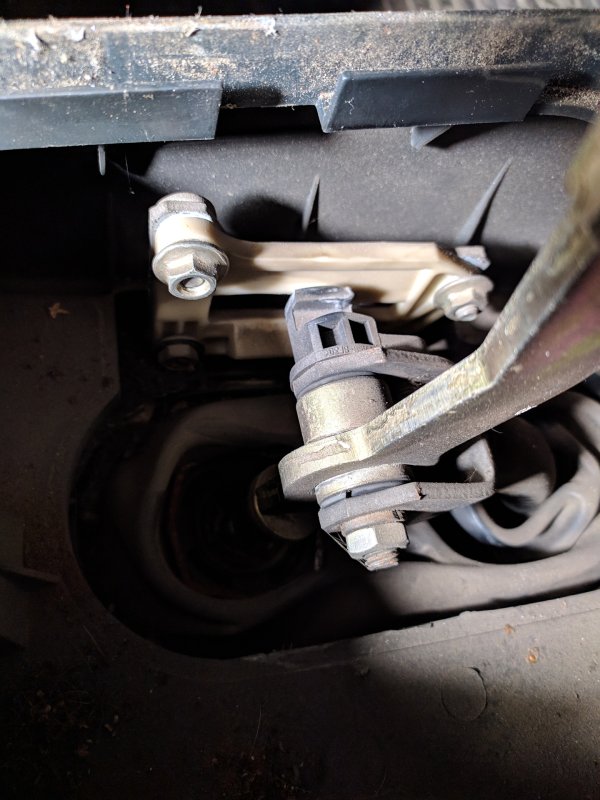 Кулиса ВАЗ 2112 ограничитель