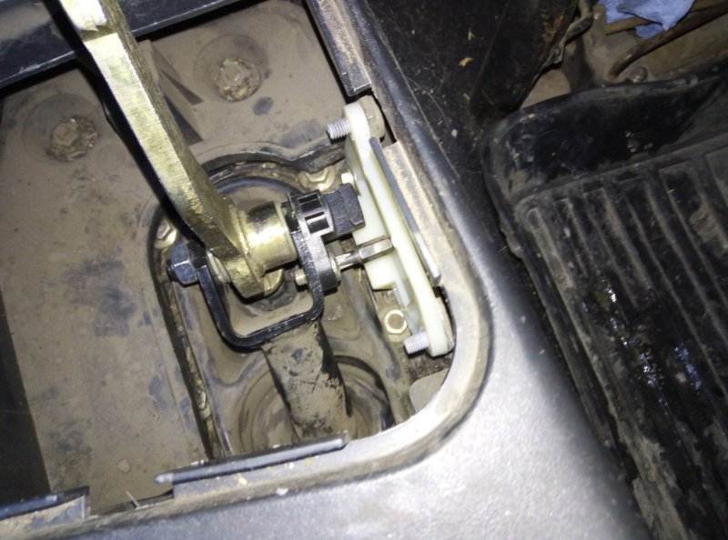 Кулиса КПП ВАЗ 2112 16 клапанов