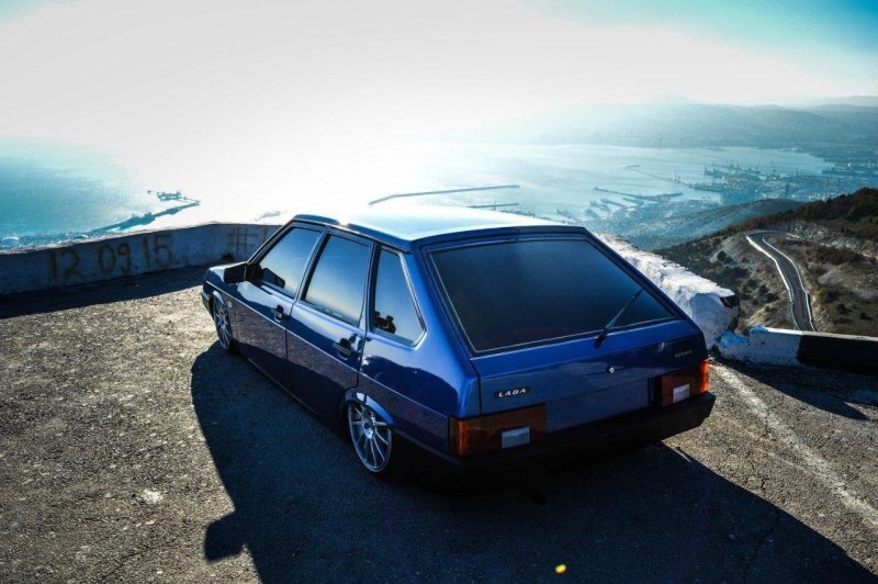 ВАЗ 2109 синяя бункер