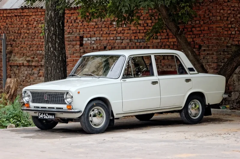 Лада 2101 белая