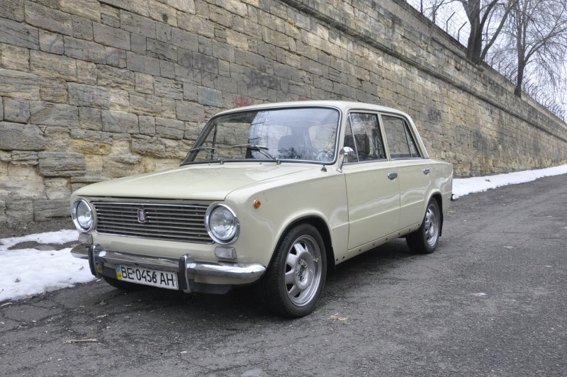 ВАЗ 2101 серебро