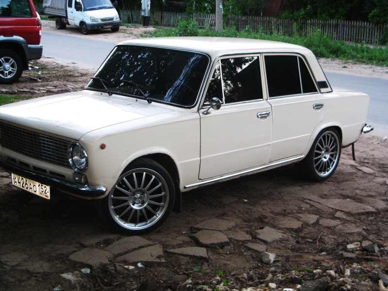 ВАЗ 2106 на дисках r17