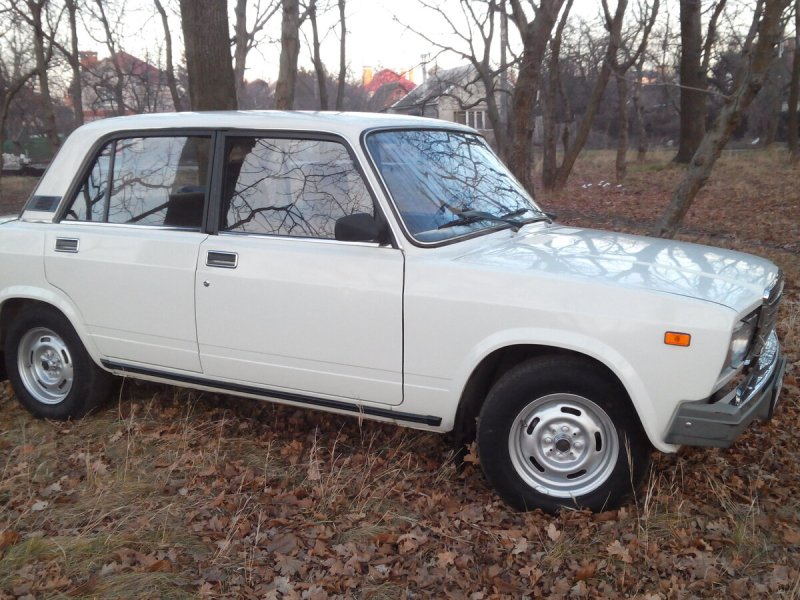 ВАЗ 2107 1982 drive2