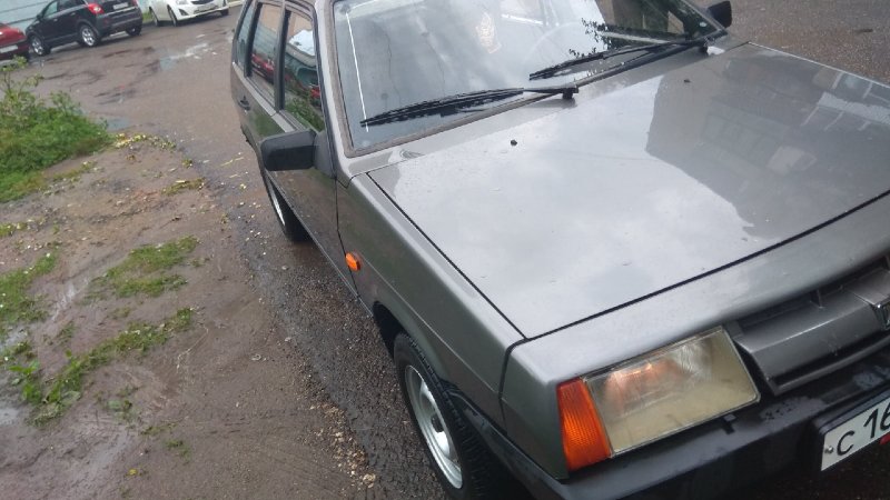 ВАЗ 21093 мокрый асфальт