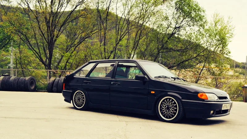 Lada 2114 stance