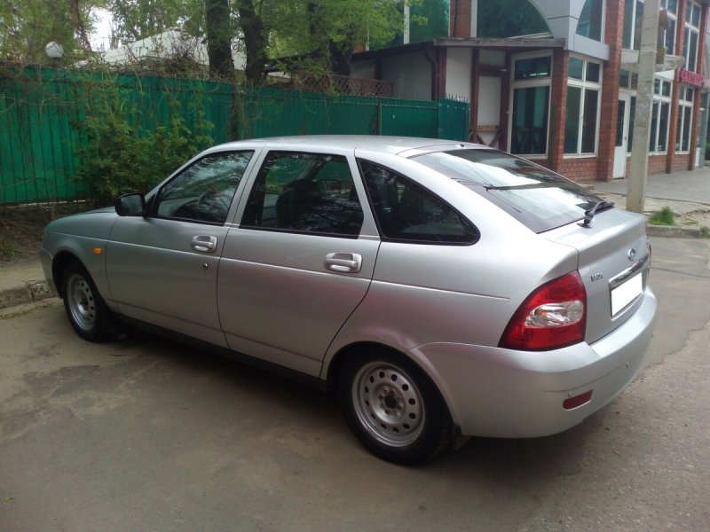 Приора 217230 хэтчбек