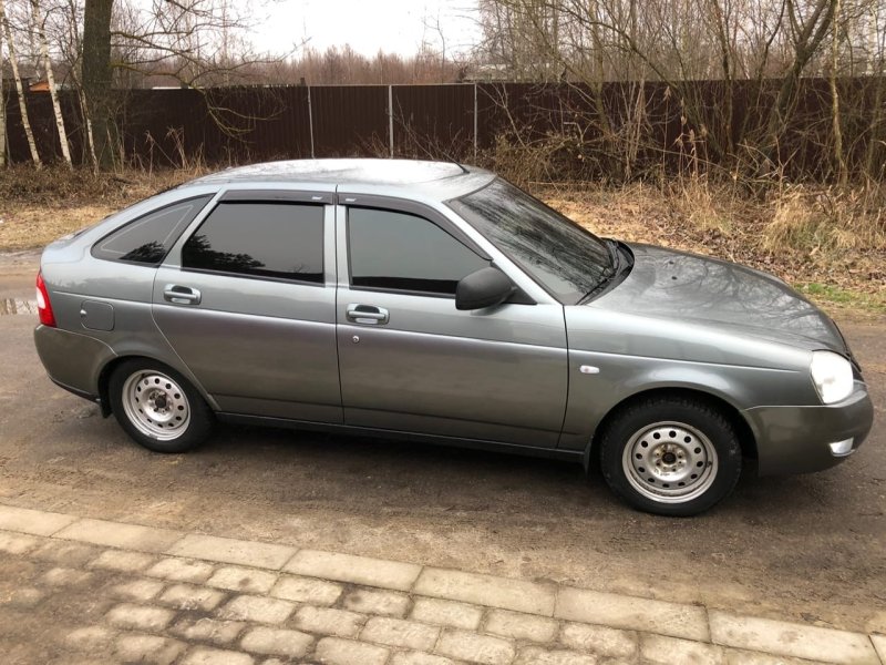 Лада Приора 217230