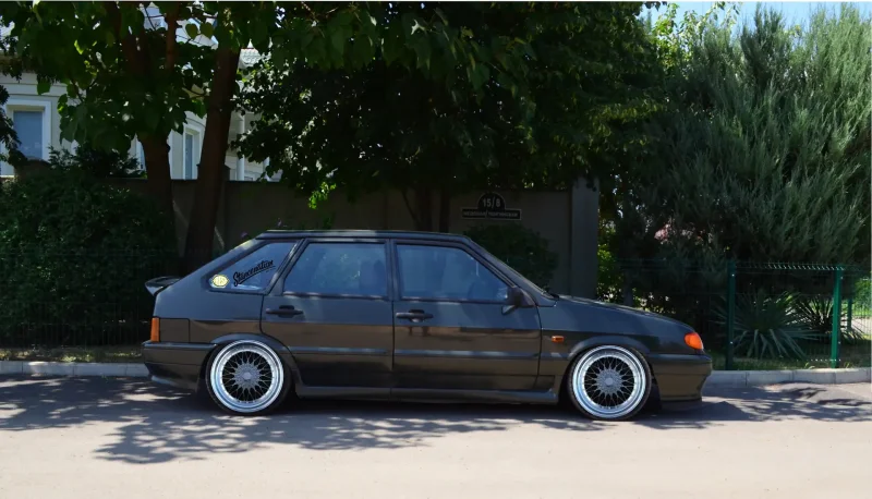 ВАЗ 2114 BBS r15