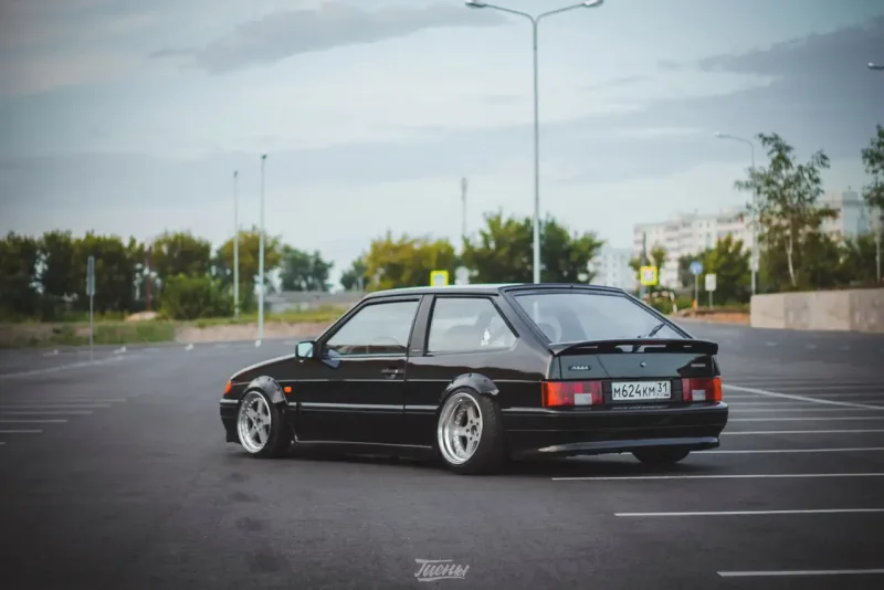 Lada 2114 stance