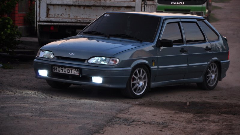 ВАЗ 2114 темно серая