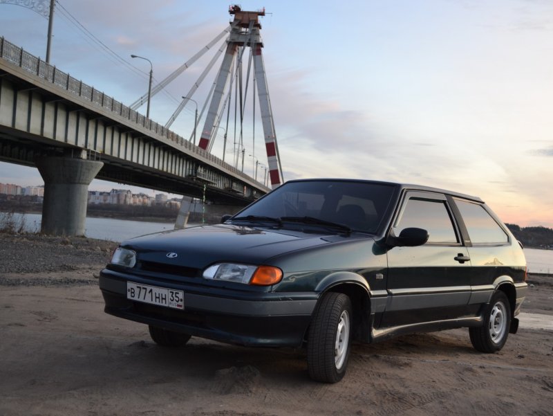 Автомобиль 2114