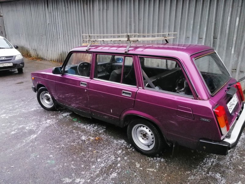 2104 Lada 2004