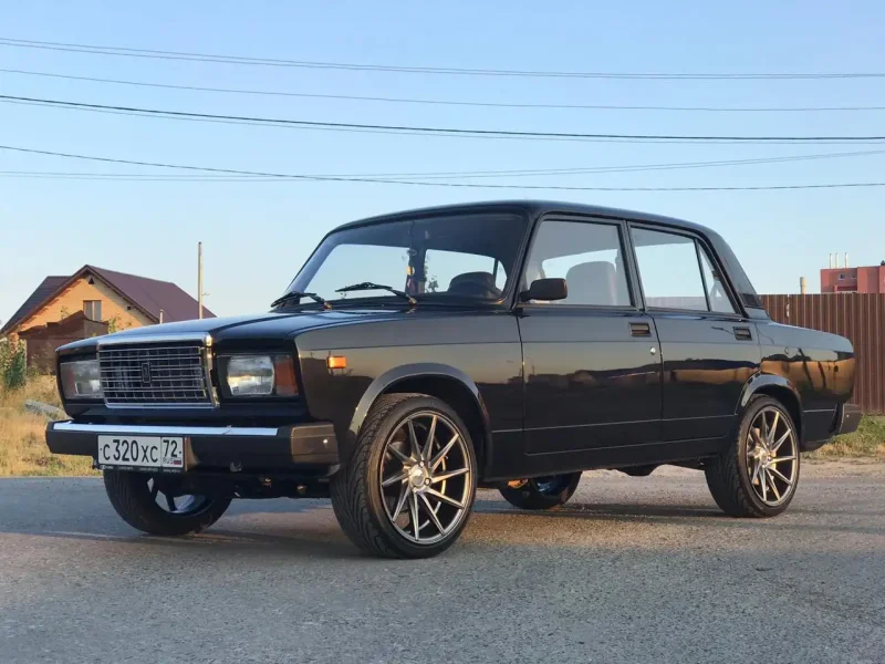 ВАЗ 2107 черный AZELOW