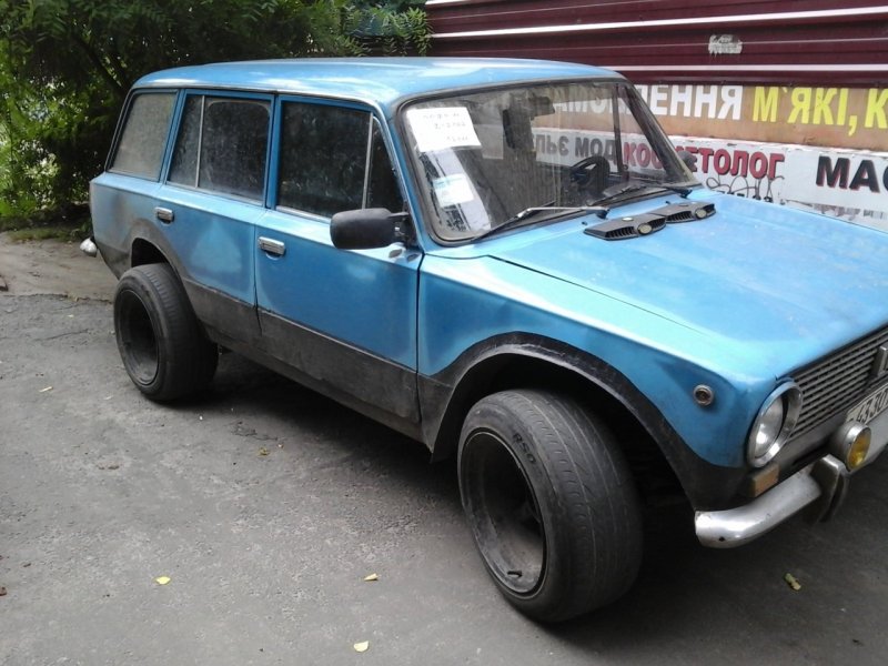 ВАЗ 2104 синяя тонированная