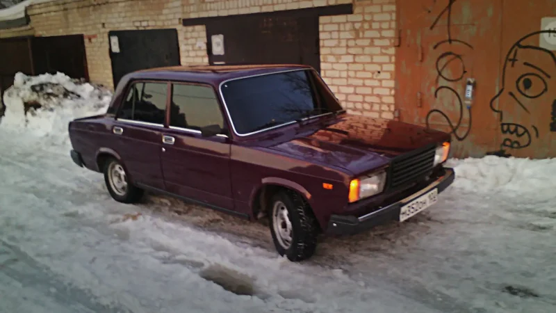ВАЗ 2107 черная