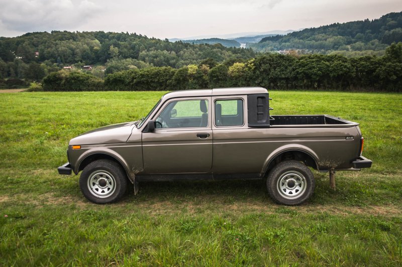 Лада Нива пикап (Lada 2329)