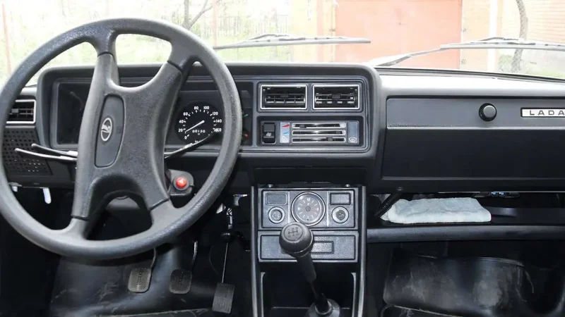 ВАЗ 2107 салон заводской
