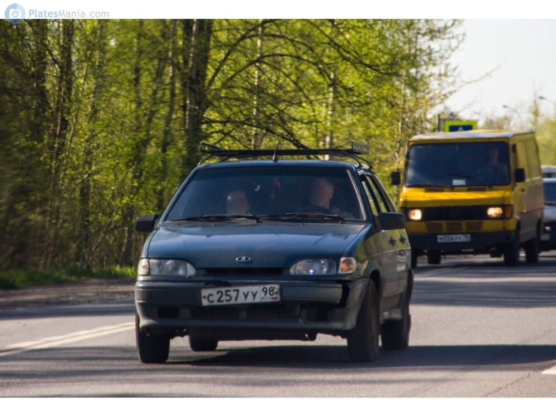 98 Машина ВАЗ