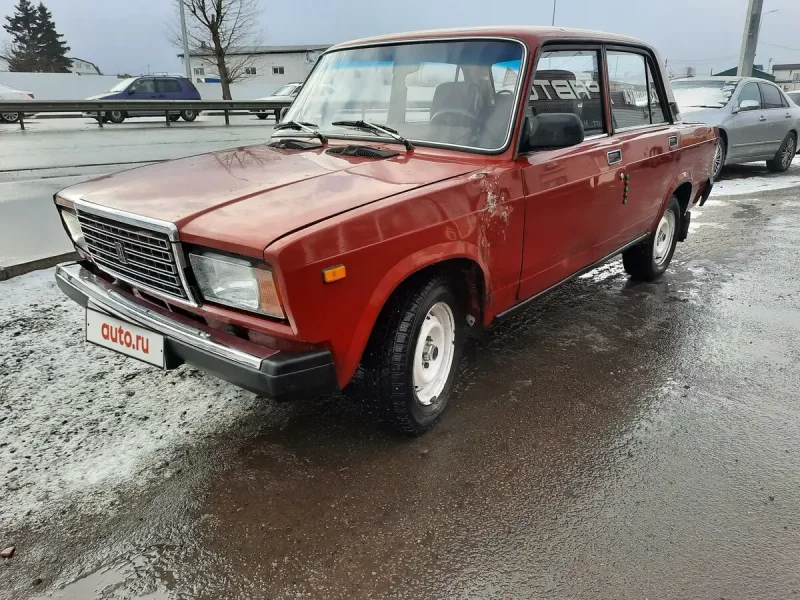 ВАЗ 2107 1992 года