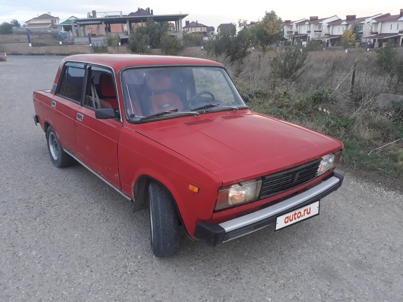 ВАЗ 2105 1981 красный