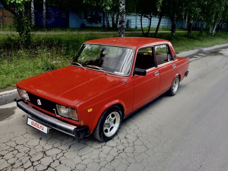 ВАЗ 2105 красная