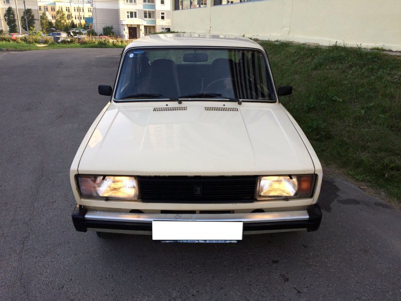 ВАЗ 2105 бежевая шот Ган
