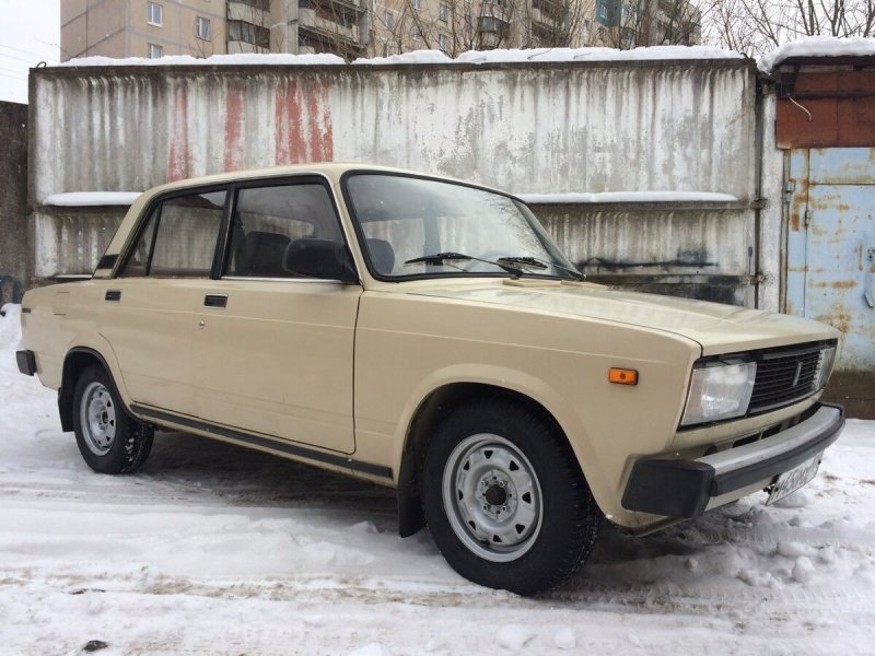 Лада 2105 бежевая